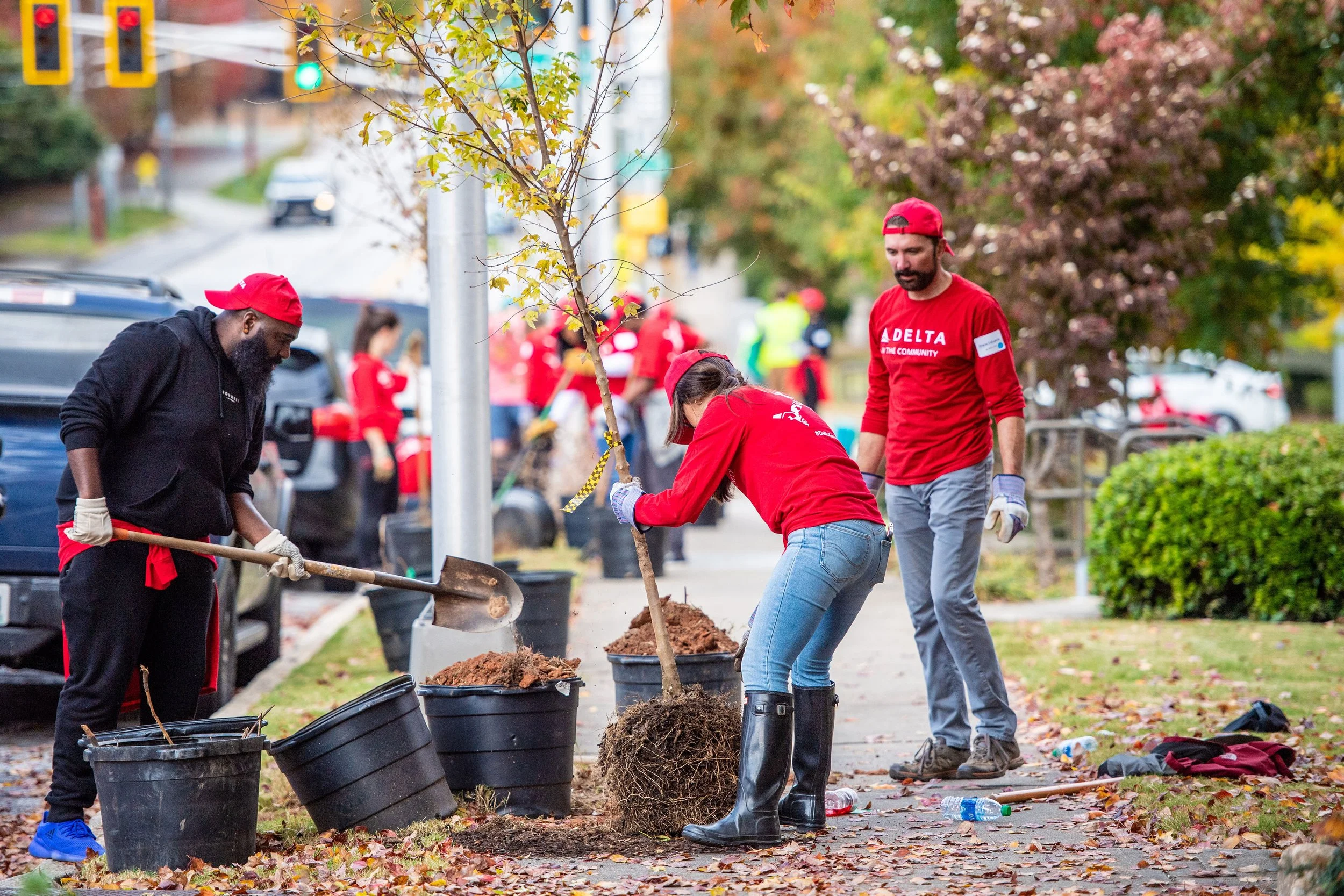 Downtown Atlanta Urban Tree Planting Plan, Atlanta, GA | Photo Credit: Delta Airlines volunteer event