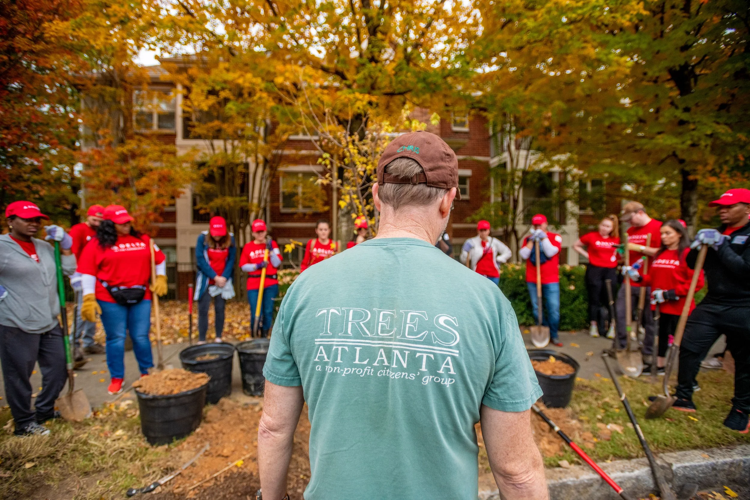 Downtown Atlanta Urban Tree Planting Plan, Atlanta, GA | Photo Credit: Delta Airlines volunteer event