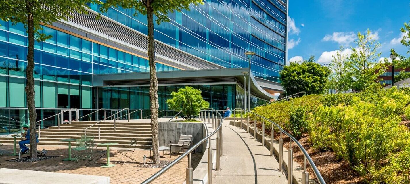 stairs and ramp up to entrance of Piedmont Atlanta Hospital